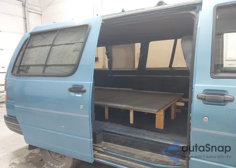 1993 Ford Aerostar z USA, uszkodzony, nr VIN 1FMDA41X8PZA42743